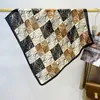 Bufanda Retro de Lujo Ligero de Alta Gama de Algodón y Lino Carruaje Primavera y Otoño Nueva Bufanda Cuadrada Pequeña de 70 cm Bufanda Decorativa Versátil de Estilo Occidental