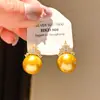 Brincos de Pérola Redonda com Zircônia e Argola Prateada Estilo Retro Francês, Luxo Acessível e Brincos de Alta Qualidade, Brincos Simples, Gentis e Elegantes para Mulheres