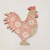 2024 Nuevo tema de Pascua fiesta disfraces manualidades de madera pequeño colgante DIY adornos de gallo de madera