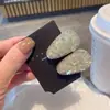 Exquisito Clip de Pinza de Pato Pequeño de Gota de Cristal Pinza Lateral Moda de Alto Sentido Pinza para Flequillo Pinza Rota Accesorios para el Cabello
