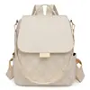 Comercio Exterior Transfronterizo 2025 Mochila Nueva con Relieve para Mujer Bolsa Escolar de Gran Capacidad para Mujer Mochila Pequeña de Cuero Suave para Viaje para Mujer
