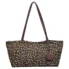 Bolsa Tote Leopard Print Retro Nova Outono 2026 para Mulheres, Grande Capacidade, Bolsa de Ombro Único e de Mão, Bolsa Versátil Casual para o Dia a Dia