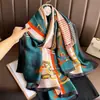Ciudad de Yiwu Youhu Primavera y Verano Alta Gama Versátil Seda Imitación Delgado Bufanda Moda Clásica Larga Bufanda Venta al por Mayor