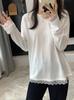 Camiseta de manga larga blanca con cuello redondo y costuras de encaje sueltas de algodón de copo de nieve para otoño e invierno, camisa ajustada con borde cruzado