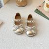 Sapatos de Couro com Laço para Meninas 2025 Primavera e Outono Novo Sola Macia Sapatos de Princesa para Bebês Meninas Sapatos Singulares da Moda