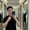 26 Novos Modelos de Camisetas Internas Lisas Versáteis de Peso Pesado, Estilo Old Money, Gola Meia-Alta, Manga Curta, Roupas Masculinas de Manga Curta Estilo Maduro