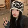Versión coreana del sombrero de lana tejido estilo Isla Sur para mujer, otoño e invierno, cálido, grande, para el frío, hace la cara pequeña, gorro de punto jacquard