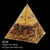 Pirámide de Cristal Natural de 8 cm Decoración Creativa para el Hogar Adorno Artesanal Bola de Cristal Envuelto en Resina Pirámide de Resina