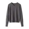 Suéter de cachemira estilo perezoso hombro raglán para mujer cuello en V suelto tejido grueso suéter de capa base otoño e invierno top versátil moderno