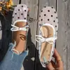 Zapatos planos de malla con lunares estilo francés para tallas grandes, nuevos zapatos planos de ballet transpirables para mujer con lazo, de punta cuadrada, poco profundos