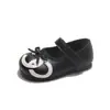 Sapatos de Couro Pequenos Estilo Coreano Novos para Meninas Primavera e Outono Moda Versátil Sapatos de Princesa Solado Macio Antiderrapante Sapatos de Solado Único Sapatos de Bico Quadrado Sapatos de Bebê
