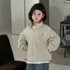 Jaqueta Feminina Primavera e Outono 2026 Nova Estilosa Moderna Infantil Outono Forro de Lã Roupa Interna e Externa Roupa Quente Tendência