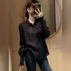Camisa negra de manga larga estilo lujo ligero para mujer, para ir al trabajo, tacto de alta gama, top abotonado con volantes, novedad primavera/otoño 2026, nicho