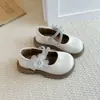 Zapatos Negros de Cuero para Niñas 2026 Nuevo Estilo Flor de Pedrería Velcro Suela Suave Zapatos Mary Jane de Princesa para el Campus de Niñas