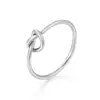 Anillo Minimalista Versátil de Acero Inoxidable para Mujer con Nudo Concentrico para el Viaje Diario, Suministro Directo del Fabricante para Puestos del Mercado Nocturno
