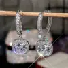 Pendientes de Moda Transfronterizos Europeos y Americanos para Mujer, Exquisitos y de Moda, Pendientes Cuadrados Brillantes de Circonita Diamante para Mujer, Clips para Orejas Estilo Lujo Ligero
