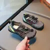 Sapatos de vadeio para exterior para meninos e meninas, sapatos de praia, sapatos aquáticos anfíbios antiderrapantes de secagem rápida, sapatos de natação respiráveis, sapatos infantis