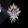 Broche Luxuoso e de Alta Qualidade em Cristal de Trigo, Broche Elegante e Sofisticado de Floco de Neve Degradê, Corsage Comemorativo para Casaco