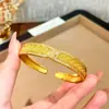 Pulsera de latón chapado en oro, color duradero, incrustada con diamantes, tejido trenzado, diseño abierto, forma de espiga de trigo, color uniforme por dentro y por fuera, sensación de alta gama