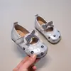 Zapatos de cuero para niña a la moda estilo bosque con ribete de encaje, nueva colección primavera/otoño 2026, zapatos de princesa florales bordados, zapatos de vestir sencillos para niños pequeños
