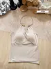 Nuevo Top de Tirantes Puro Deseo con Escote en V Profundo y Empalmes, Cuello Halter con Gargantilla Dorada, Corte Ajustado con Copas Fijas, Top Versátil para Chicas Atrevidas
