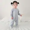 Mameluco de bebé transpirable y amigable con la piel, diseñado para atrapar el calor y proteger contra el frío. Mono de bebé de alta elasticidad, cálido y a prueba de viento con protección para la barriga