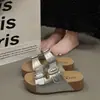 Sandálias Birkenstock com sola grossa para aumentar a altura para mulheres, para uso externo no verão, novo estilo 2026, femininas, combinam bem com saias, antiderrapantes, praia, chinelos de uma tira