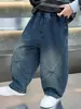 Pantalones de Mezclilla Curvos Bordados para Niños de Primavera y Otoño Estilo Coreano Pantalones Casuales Sueltos Elegantes para Niños Pantalones Largos de Exportación para Bebés