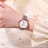 Reloj de Cuarzo Exquisito para Mujer Chic Nicho Estilo ins Casual Elegante Simple Estilo Coreano Combinable Luminoso a Cuadros Fresa