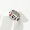 Joyería transfronteriza europea y americana naipes anillo giratorio de acero de titanio para hombre creativo ciruela roja cuadrado anillo de la suerte pulsera