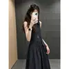Este vestido sin mangas es increíblemente favorecedor, especialmente para figuras petite.. Es un nuevo estilo de verano 2026, con cintura ajustada y efecto adelgazante, y es un vestido maxi de cuadros estilo coreano.