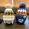 Conjunto de Chapéu e Cachecol Infantil Duas Peças Outono e Inverno Novo Estilo Chapéu de Tricô para Meninos e Meninas Capuz Espessado e Quente para Proteção das Orelhas de Bebê