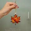 Regalos de Nicho Accesorios para Bolsas 2D Venta Caliente Creativo Acrílico Hoja de Arce Llavero Colgante Pequeño Transfronterizo
