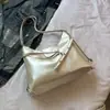 Bolsa Tote Grande para Deslocamento para Mulheres 2025 Nova Bolsa Casual de Nicho de Ombro Único Transversal Mochila Simples e Estilosa