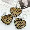 Accesorios de joyería, colgante de corazón con estampado de leopardo en piel relleno de algodón, llavero, adorno para bolso, accesorios al por mayor, adorno para bolso hecho a mano