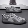 Zapatos de Hombre 2025 Otoño Nuevos Zapatos Deportivos de Moda Versátiles Tendencia Zapatos Mocasines Suela Blanda Ligeros para Viajar al Trabajo Casual para Hombres