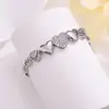 Nuevo Pulsera de Zirconia con Forma de Corazón Transfronteriza Europea y Americana, Diseño de Nicho de Lujo Ligero, Regalo de Gama Alta para Novia en San Valentín