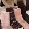 Meias de Algodão Casuais Versáteis de Meia-Perna com Listras e Blocos de Cor Estilo Coreano Ins Outono e Inverno Novas Meias Femininas Meias Folgadas Meias Zhuji