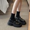 Sapatos de Couro Pequenos Estilo Britânico Femininos 2025 Novos Sapatos de Camada Única Versátil Slip-on Sapatos Femininos Mocassins de Sola Grossa Pequenos que Aumentam a Altura