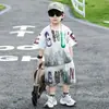 Conjunto de Manga Curta para Meninos 2026 Novo Verão Tendência Legal Estiloso Tie-Dye Roupas de Menino Pequeno Moda Infantil