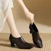 Elegantes y sofisticados zapatos de cuero con tacón grueso para mujer, nuevo estilo de otoño, zapatos de un solo color con corte profundo, puntera cuadrada y tacón grueso tejido, adecuados para ir al trabajo