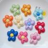 Resina brillante abultada flor de cinco pétalos pegamento de flores funda de teléfono móvil accesorios para el cabello material al por mayor hebilla de zapato accesorios de parche de taza