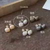 Pendientes de Perla Estilo Tendencia Nacional en Blanco Leche con Acabado de Alta Gama, Agujas de Plata Chapadas en Cobre, Joyería de Perlas Estilo Minimalista al por Mayor
