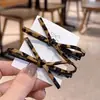 Presilha de cabelo doce e estilosa para mulheres, única e de alto valor, acessório de cabelo simples e sofisticado para franja
