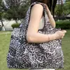 Bolsa de Supermercado Estilo Hong Kong, Bolsa de Tela Ecológica para Compras, Plegable, Portátil, Gran Capacidad, Diseño de Dibujos Animados en Oxford