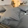 Juego de cuatro piezas de seda helada lavada de lujo ligero de verano Seda Juego de cama de tres piezas para dormitorio de estudiantes con funda nórdica lisa de color sólido simple