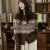 Casaco de tricô Fair Isle retrô para mulheres, novo design outono/inverno 2026, cardigã de tricô soltinho e que afina