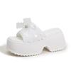 Pantuflas de Suela Gruesa para Mujer 2026 Verano Nuevo Estilo Zapatos de Tacón Alto con Una Tira de Lentejuelas para Uso en Exteriores Zapatos Versátiles que Aumentan la Altura para Personas Bajitas