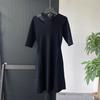 Ropa de Mujer de Primavera Transfronteriza Diseño de Nicho Francés Vestido de Punto Hombros Descubiertos Cuello Redondo Elegante Vestido de Manga Corta para Viaje de Negocios para Mujer