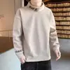 Moda masculina outono e inverno, moletom com gola alta e estampa personalizada, camada base versátil e confortável com forro de fleece, corte solto, para homens e adolescentes